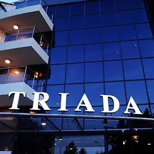 Triada מלון